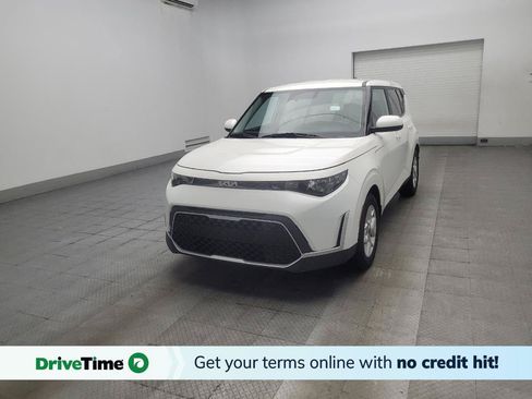Used 2023 Kia Soul LX w/ LX Technology Package FWD image 1