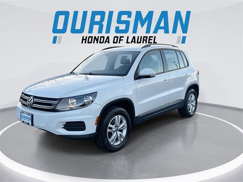 Used 2017 Volkswagen Tiguan S image 4