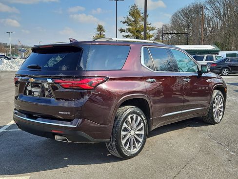 Used 2022 Chevrolet Traverse Premier image 6