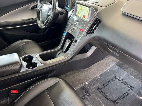 Used 2014 Chevrolet Volt Premium w/ Premium Trim Package FWD image 15