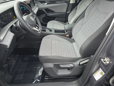 New 2026 Volkswagen Tiguan S image 18