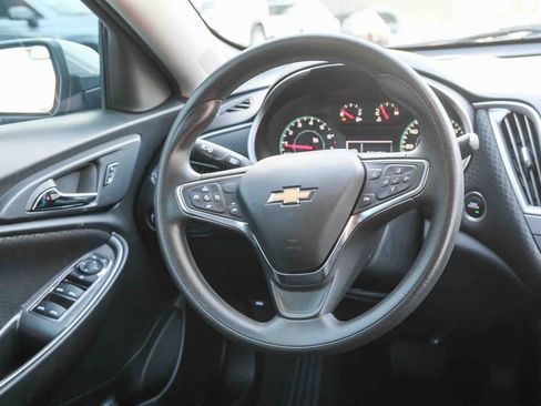 Used 2024 Chevrolet Malibu LS FWD image 17
