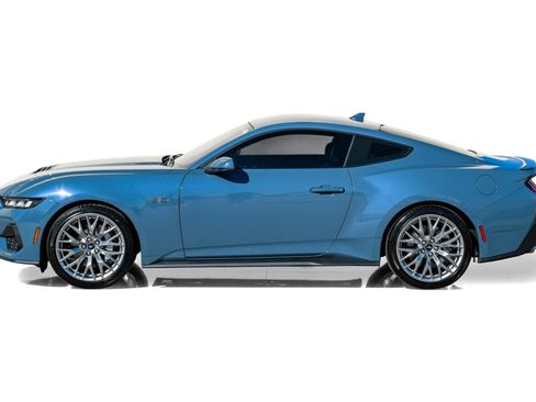Used 2024 Ford Mustang GT Premium image 10