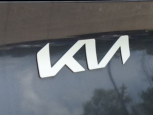 Used 2023 Kia Sportage EX AWD/4WD image 28
