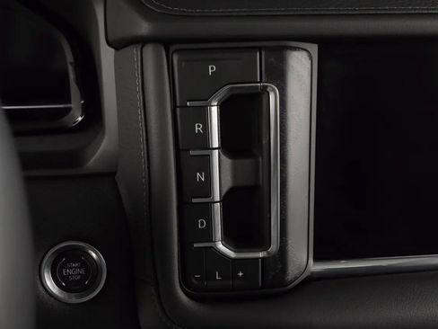 Used 2024 GMC Yukon Denali w/ Advanced Technology Package image 38