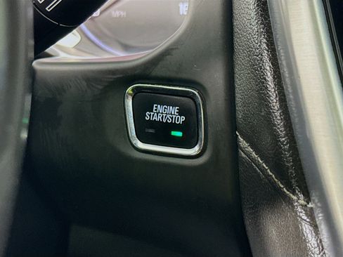 Used 2018 GMC Acadia SLT image 21