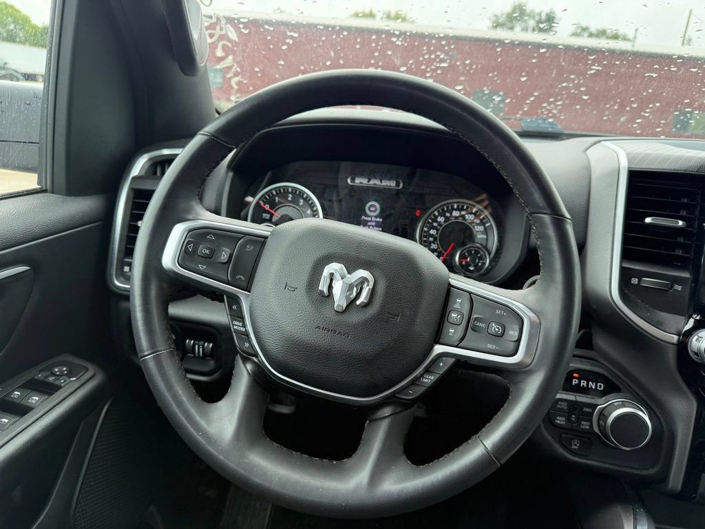 Used 2025 RAM 1500 Big Horn AWD/4WD image 9