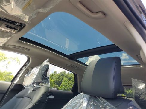 New 2026 Kia Sportage SX image 13