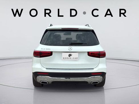 Used 2022 Mercedes-Benz GLB 250 image 11