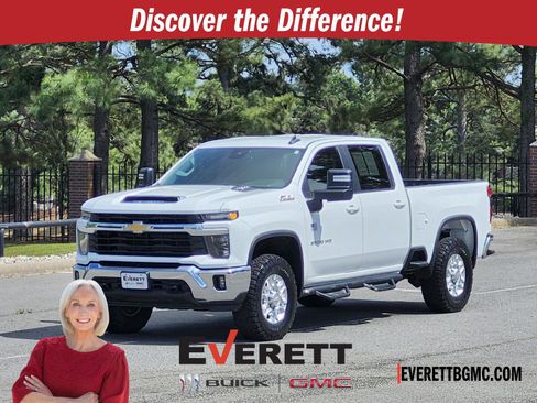 Used 2024 Chevrolet Silverado 2500 LT w/ Safety Package AWD/4WD image 1
