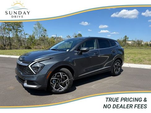 Used 2025 Kia Sportage LX image 1