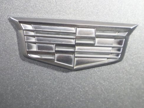 Used 2023 Cadillac XT4 Premium Luxury AWD/4WD image 4
