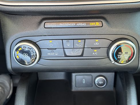 Used 2020 Ford Escape S image 21