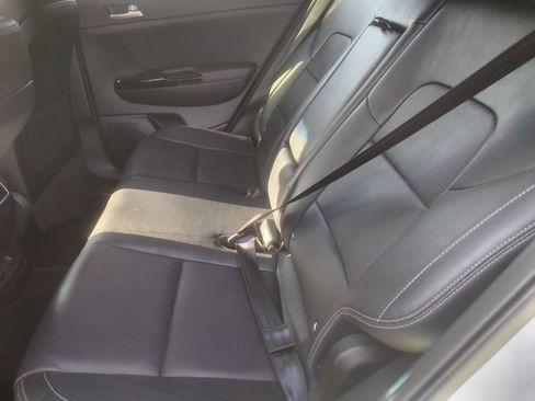 Used 2019 Kia Sportage EX w/ Option Group 040 AWD/4WD image 15