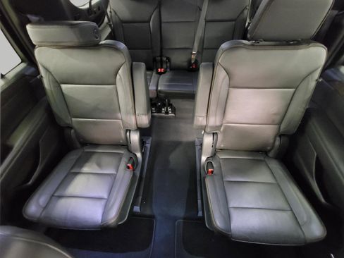 Used 2023 Chevrolet Suburban High Country AWD/4WD image 52