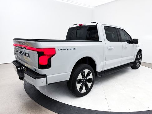 Used 2023 Ford F150 Lightning Platinum image 19