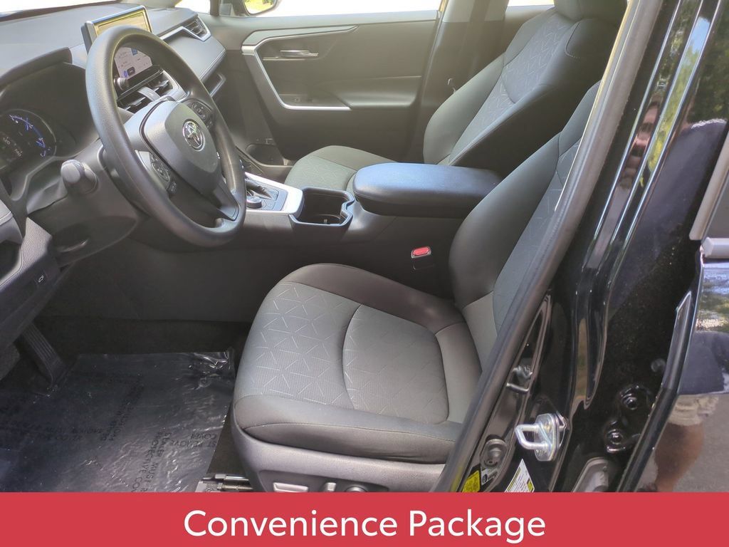 Used 2024 Toyota RAV4 XLE w/ Convenience Package AWD/4WD image 15