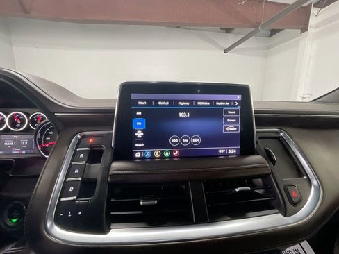 Used 2021 Chevrolet Tahoe Z71 w/ Rear Media and Nav Package image 13