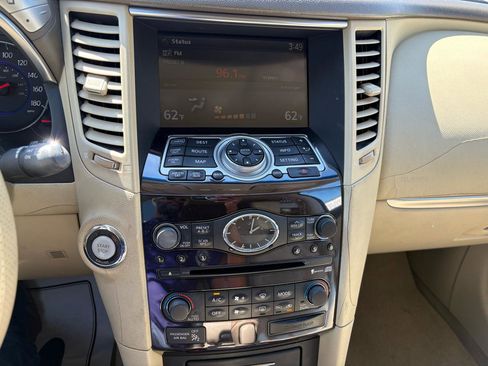 Used 2009 INFINITI FX35 2WD w/ Navigation Pkg image 11