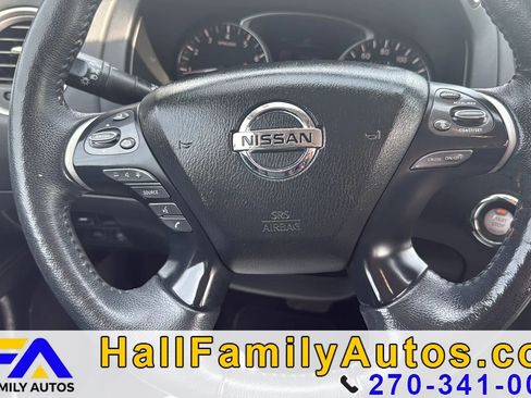 Used 2018 Nissan Pathfinder Platinum w/ Cargo Package FWD image 23
