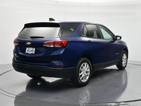 Used 2023 Chevrolet Equinox LS w/ LS Convenience Package FWD image 5