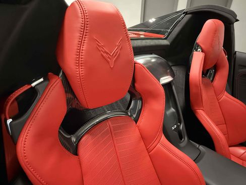 Used 2025 Chevrolet Corvette Z06 w/ Z07 Performance Package image 8