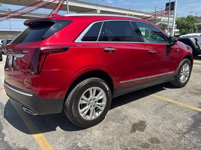 Used 2023 Cadillac XT5 Luxury w/ LPO, Floor Liner Package FWD image 5