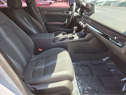 Used 2024 Honda Civic Sport image 10