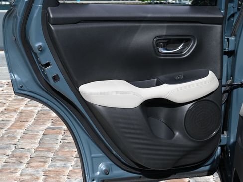 New 2026 Honda HR-V LX image 11