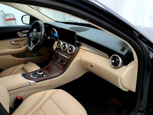 Used 2019 Mercedes-Benz C 300 4MATIC Sedan image 27