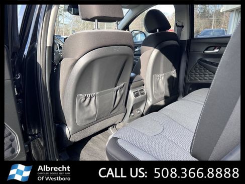 Used 2023 Hyundai Santa Fe SEL Convenience image 12