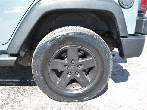 Used 2014 Jeep Wrangler Unlimited Sport w/ Quick Order Package 24S AWD/4WD image 4