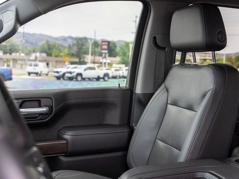 Used 2021 GMC Sierra 1500 SLT w/ SLT Convenience Package AWD/4WD image 10