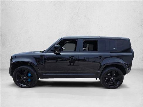 Used 2022 Land Rover Defender 110 V8 AWD/4WD image 8