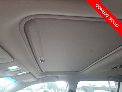 Used 2019 Subaru Outback 2.5i Touring w/ Popular Package #3A AWD/4WD image 8
