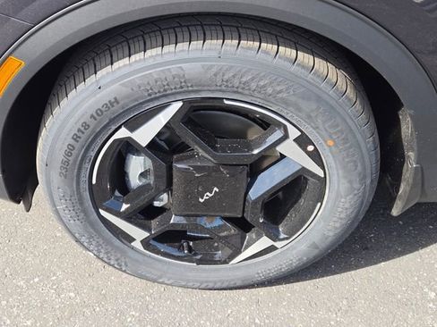 New 2026 Kia Sportage EX image 9