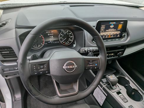 New 2026 Nissan Rogue SV w/ Cold Weather Package FWD image 15