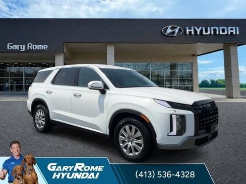 Certified 2025 Hyundai Palisade SE FWD image 2