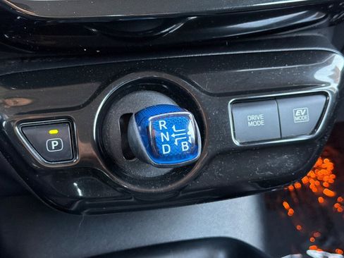 Certified 2016 Toyota Prius Two image 20