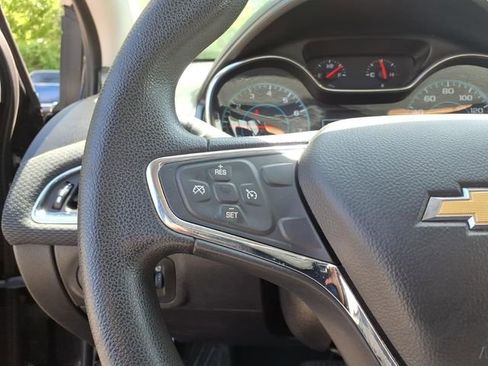 Used 2016 Chevrolet Cruze LT w/ Convenience Package FWD image 17