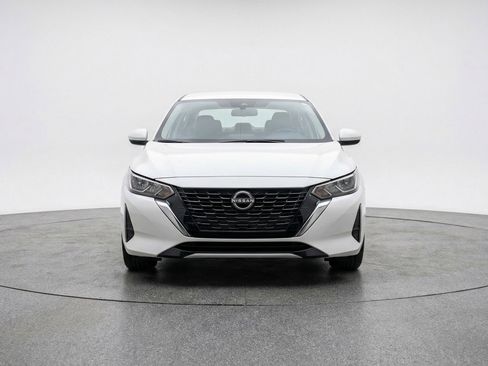 Used 2025 Nissan Sentra SV FWD image 2
