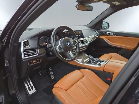 Used 2022 BMW X5 xDrive40i w/ M Sport Package AWD/4WD image 6