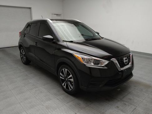 Used 2020 Nissan Kicks SV FWD image 13
