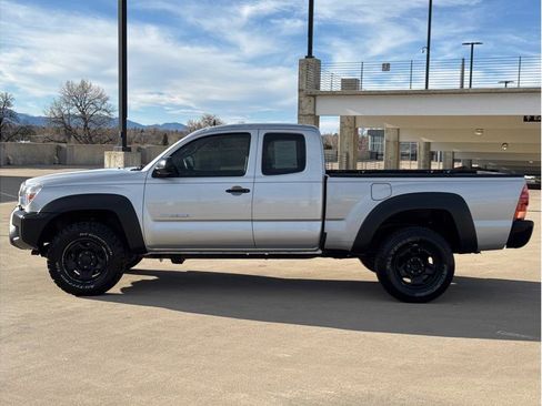Used 2012 Toyota Tacoma 4x4 Access Cab image 4