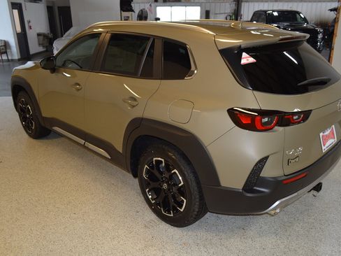 Used 2025 MAZDA CX-50 Meridian Edition w/ Weather Package AWD/4WD image 5