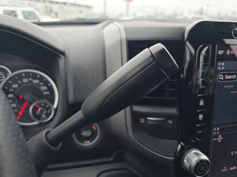 New 2025 RAM 2500 Tradesman AWD/4WD image 32