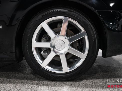 Used 2006 Cadillac XLR RWD image 10