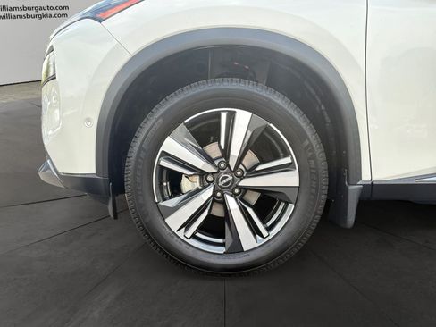 Used 2023 Nissan Rogue SL w/ SL Premium Package FWD image 14