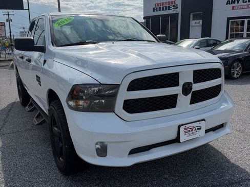 Used 2019 RAM 1500 Express w/ Express Value Package AWD/4WD image 8