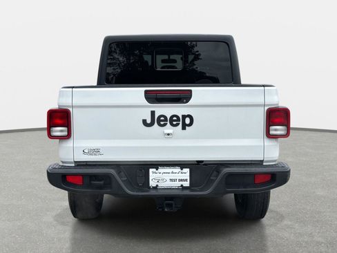 Used 2023 Jeep Gladiator Sport image 6